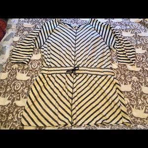 Loft XXL black and white stripped dress with pockets!